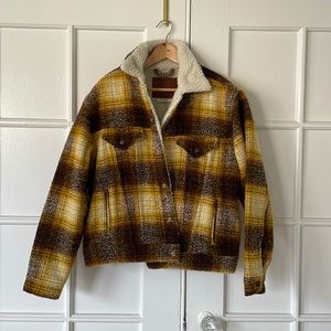 Levi’s Premium - Mens M - Tweed Vintage Fit Sherpa Trucker